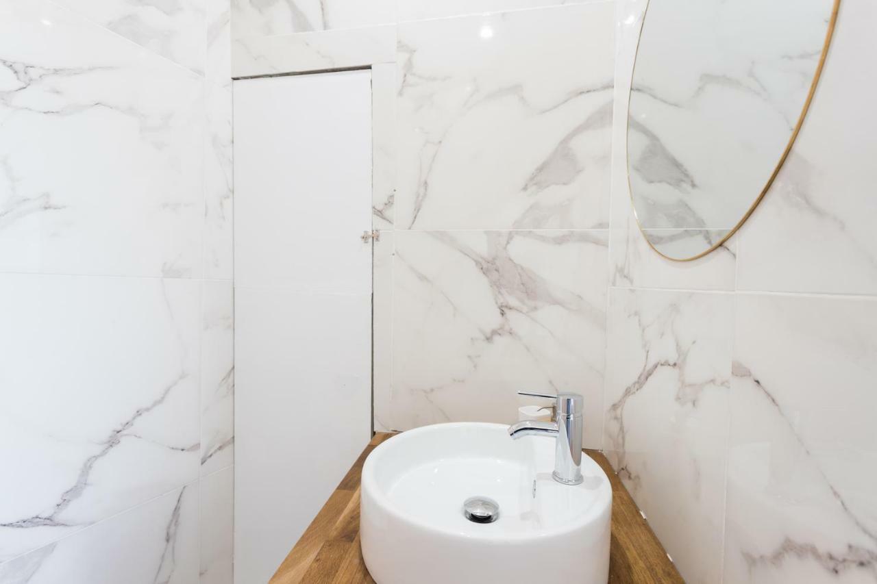 Alfama Tale Four-Bedroom Apartment W/ River View - By Lu Holidays Lisboa Exteriér fotografie